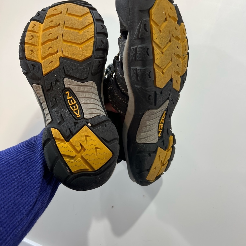 Keen Black and Yellow Outdoor Sandals - Picture 8 of 11